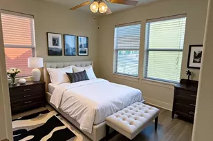 1601 Miriam Ave, Austin, TX 78702 - Photo 10