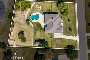 505 Lodge Ct, Liberty Hill, TX 78642 - Photo 6