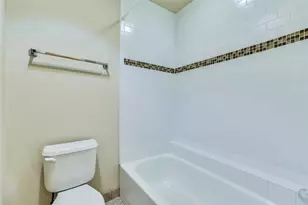 7685 Northcross Dr, Austin, TX 78757 - Photo 12