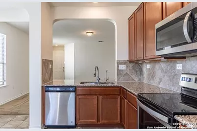 7343 Bluebonnet Bay, San Antonio, TX 78218 - Photo 10