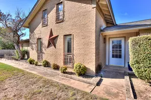 118 Oak Ridge Cir, Georgetown, TX 78628 - Photo 1