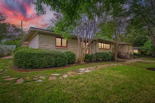 6011 Shoal Creek Blvd, Austin, TX 78757 - Photo 2