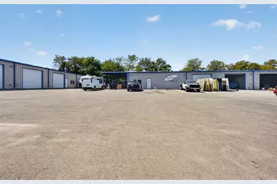 801 S Bagdad Road, Leander, TX 78641 - Photo 4