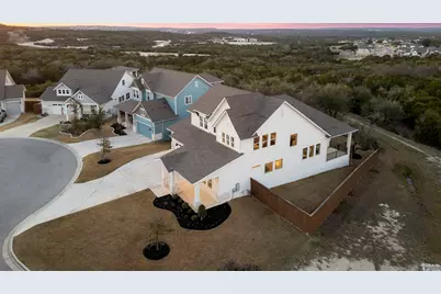 452 Crimson Sky Court, Dripping Springs, TX 78620 - Photo 34