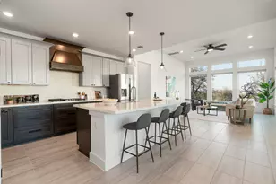 452 Crimson Sky Ct, Dripping Springs, TX 78620 - Photo 2