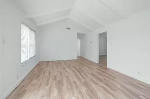 8525 Maine Dr, Austin, TX 78758 - Photo 8