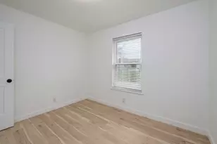 8525 Maine Dr, Austin, TX 78758 - Photo 20