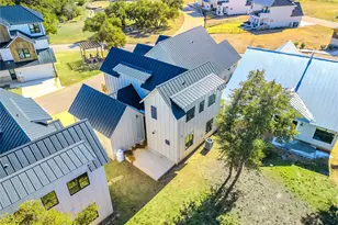 2400 Bruin Dr, Spicewood, TX 78669 - Photo 38
