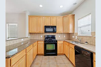 247 Cleveland, Kyle, TX 78640 - Photo 4