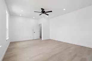 107 Brushwood St, Bastrop, TX 78602 - Photo 32