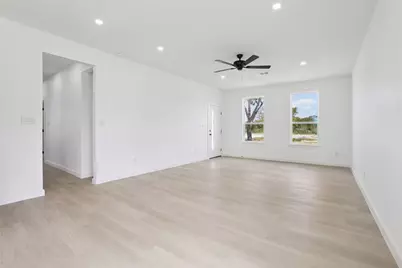 107 Brushwood Street, Bastrop, TX 78602 - Photo 18