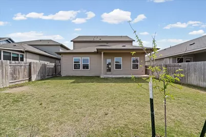 1642 Homestead Farms Drive, Round Rock, TX 78665 - Photo 16