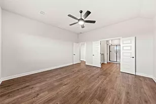 521 W Luna Blue Ln, Jarrell, TX 76537 - Photo 4