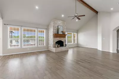 144 D B Wood Road, Georgetown, TX 78628 - Photo 10