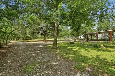 820 Bois D'Arc Street, Lockhart, TX 78644 - Photo 22
