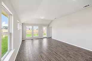 136 Thunder Oak St, San Marcos, TX 78666 - Photo 10