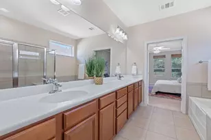 203 Independence Creek Ln, Georgetown, TX 78633 - Photo 18