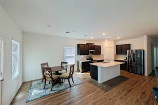 100 Red Buckeye St, Hutto, TX 78634 - Photo 4