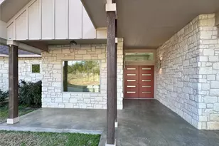 137 Mulberry Ln, Bastrop, TX 78602 - Photo 2