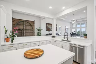 229 Majestic Sage Trail, San Marcos, TX 78666 - Photo 16