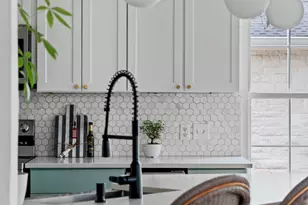 102 Hurst Creek Rd, Lakeway, TX 78734 - Photo 10