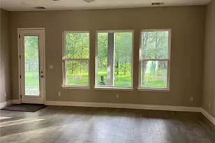 109 Mokulua Ln, Bastrop, TX 78602 - Photo 10