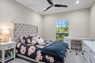 12921 Bloomfield Hills Ln, Austin, TX 78732 - Photo 32