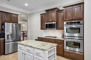 12921 Bloomfield Hills Ln, Austin, TX 78732 - Photo 10