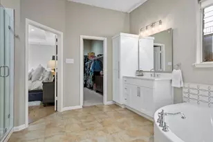 12921 Bloomfield Hills Ln, Austin, TX 78732 - Photo 20