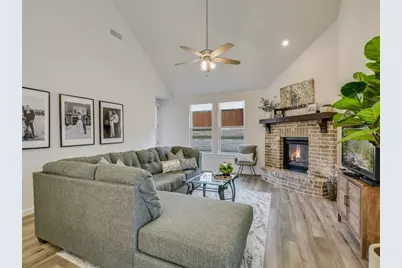 8107 Prairie Rye Drive, Lago Vista, TX 78645 - Photo 2