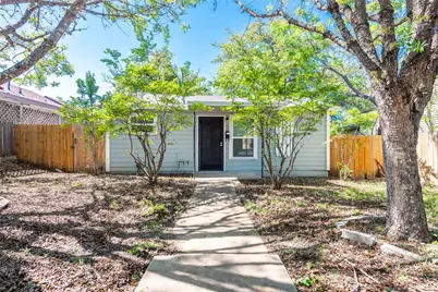 1013 E 10th Street, Austin, TX 78702 - Photo 1