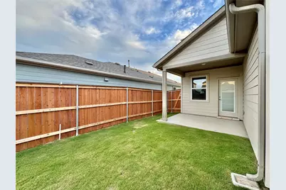 611 Emory Crossing Boulevard, Hutto, TX 78634 - Photo 30