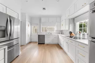 1937 Rue de Saint Tropez, Austin, TX 78746 - Photo 4