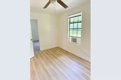 404 S Love Avenue, Florence, TX 76527 - Photo 6