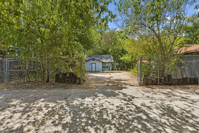 1204 Taylor Street, Austin, TX 78702 - Photo 8