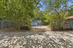 1204 Taylor St, Austin, TX 78702 - Photo 8