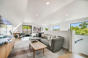 1100 Brass St, Austin, TX 78702 - Photo 12