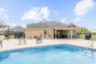 125 Fairway Ct, Bastrop, TX 78602 - Photo 32
