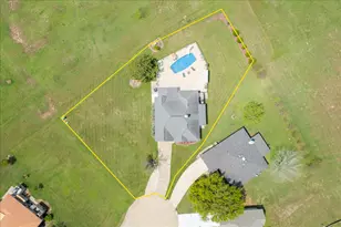 125 Fairway Ct, Bastrop, TX 78602 - Photo 38