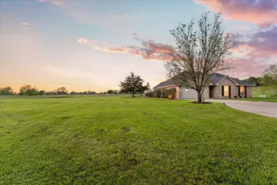 125 Fairway Court, Bastrop, TX 78602 - Photo 2
