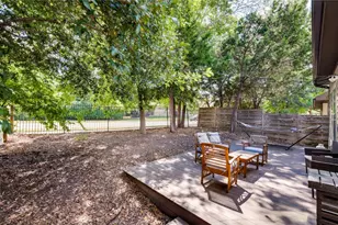 2001 Faro Dr, Austin, TX 78741 - Photo 32