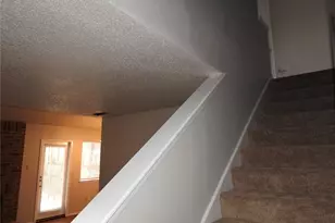 4500 Dorsett Oaks Cir, Austin, TX 78727 - Photo 8