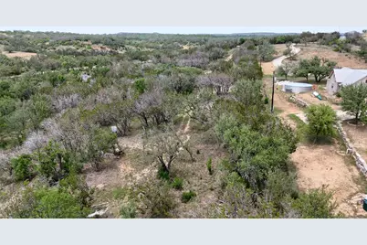 29 Chimney Cove Drive, Marble Falls, TX 78654 - Photo 12