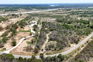 29 Chimney Cove Dr, Marble Falls, TX 78654 - Photo 16