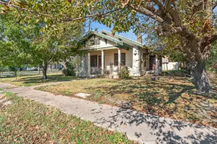 110 W Pecan St, Hutto, TX 78634 - Photo 2