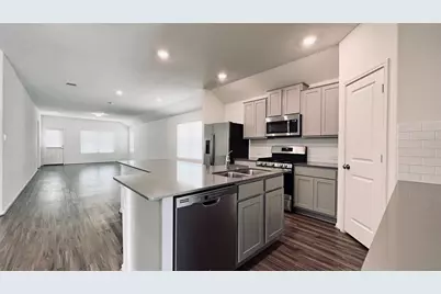 5817 Bellissima Way, Round Rock, TX 78665 - Photo 2