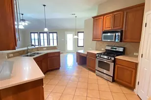 1013 Kensington Castle Trl, Pflugerville, TX 78660 - Photo 6