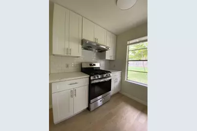 6817 Miranda Drive, Austin, TX 78752 - Photo 12