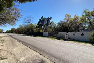 605 Osprey Dr, Leander, TX 78641 - Photo 2