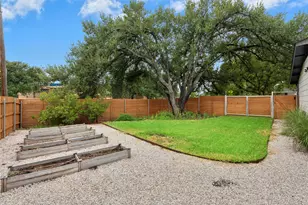 8601 Winding Walk, Austin, TX 78757 - Photo 20